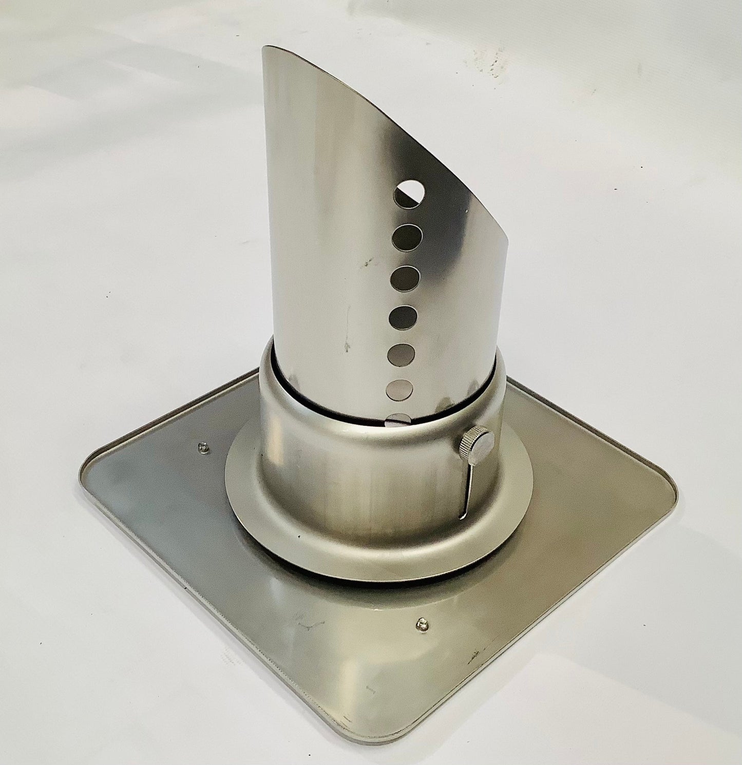 Adaptateur générateur de fumée